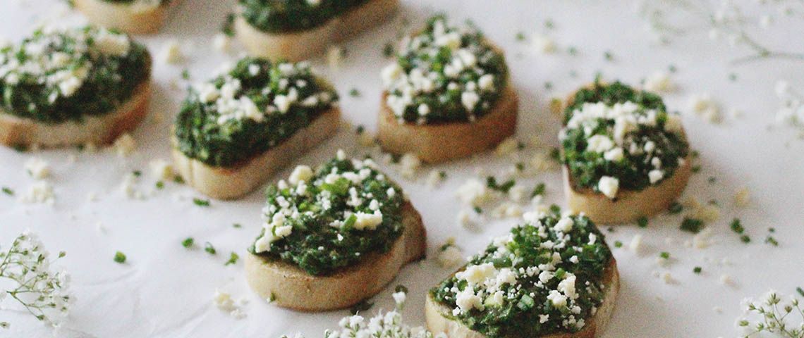 Try adding chlorella to your avocado toast for an extra serving of superfoods. 