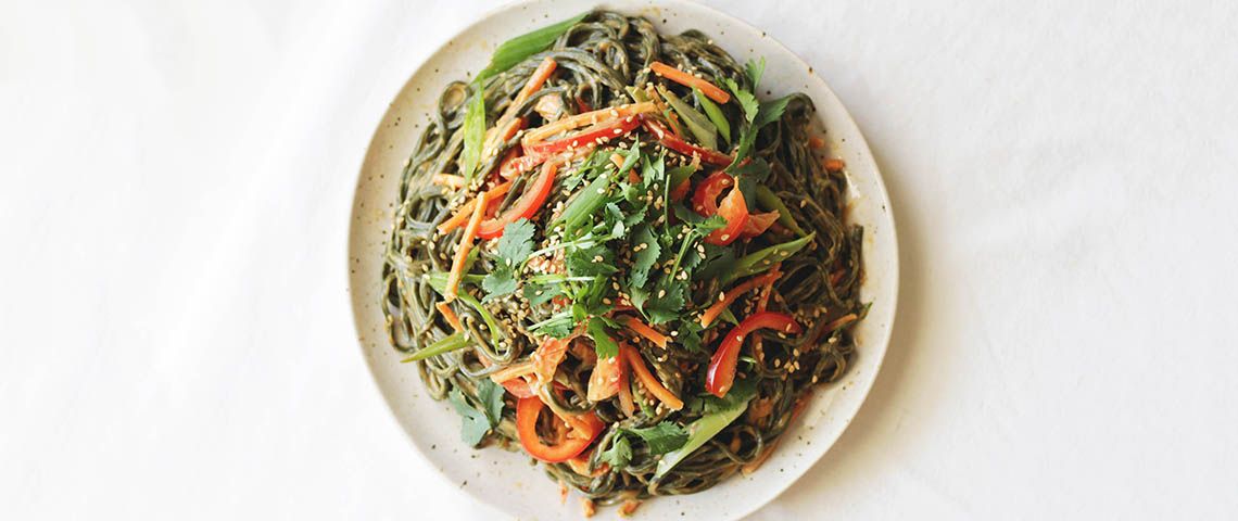 Spicy Peanut Chlorella Udon Noodles