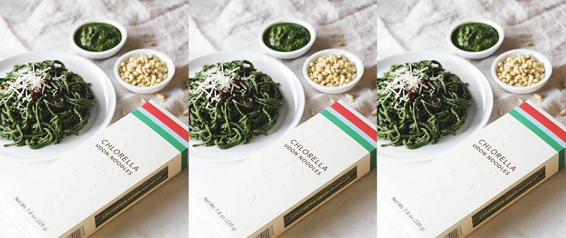 Chlorella Udon with Kale Pesto