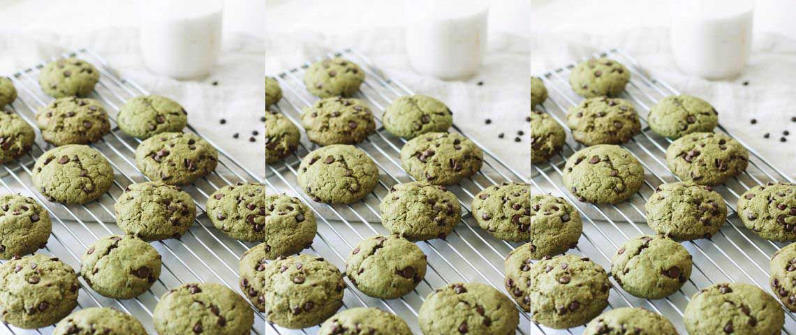 Vegan Chocolate Chip Cookies With Matcha and Chlorella