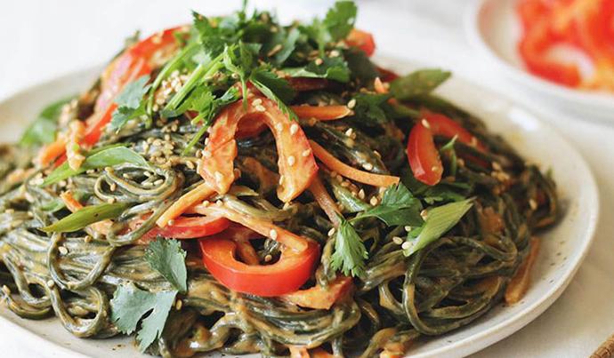 Spicy Peanut Chlorella Udon Noodles   