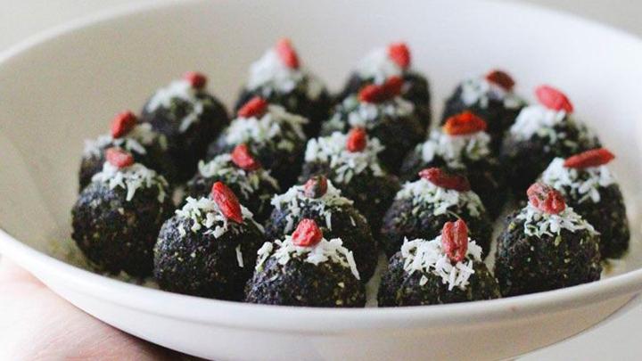 Chlorella Cacao Energy Balls