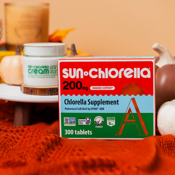Beauty Inside & Out Holiday Deals: Sun Chlorella 300 tablets 200mg each and 1 jar of Sun Chlorella Cream bundle